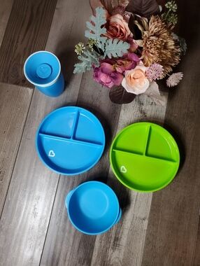 Munchkin Stay Put Divided Suction Baby & Toddler Plate and Bowl Bundle 4pc